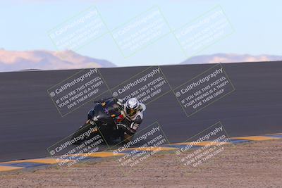 media/Sep-11-2022-SoCal Trackdays (Sun) [[81b7e951af]]/Bowl (820am)/